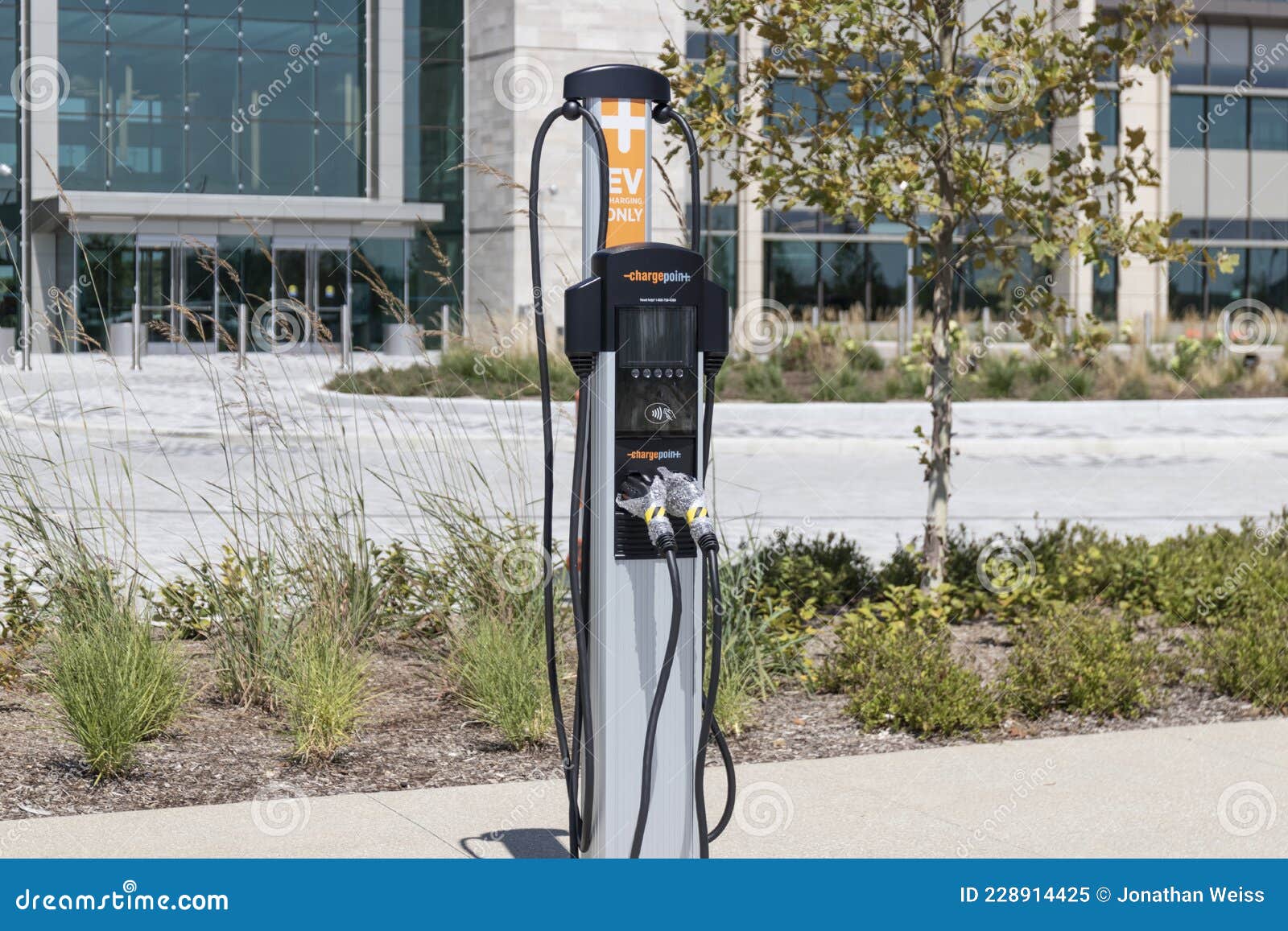Chargepoint EV Charger On Display During LA Auto Show Editorial Image chargepoint-ev-charger-on-display-during-la-auto-show-editorial-image