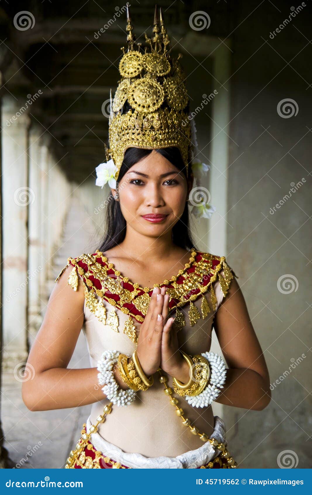 Cambodian lady pictures