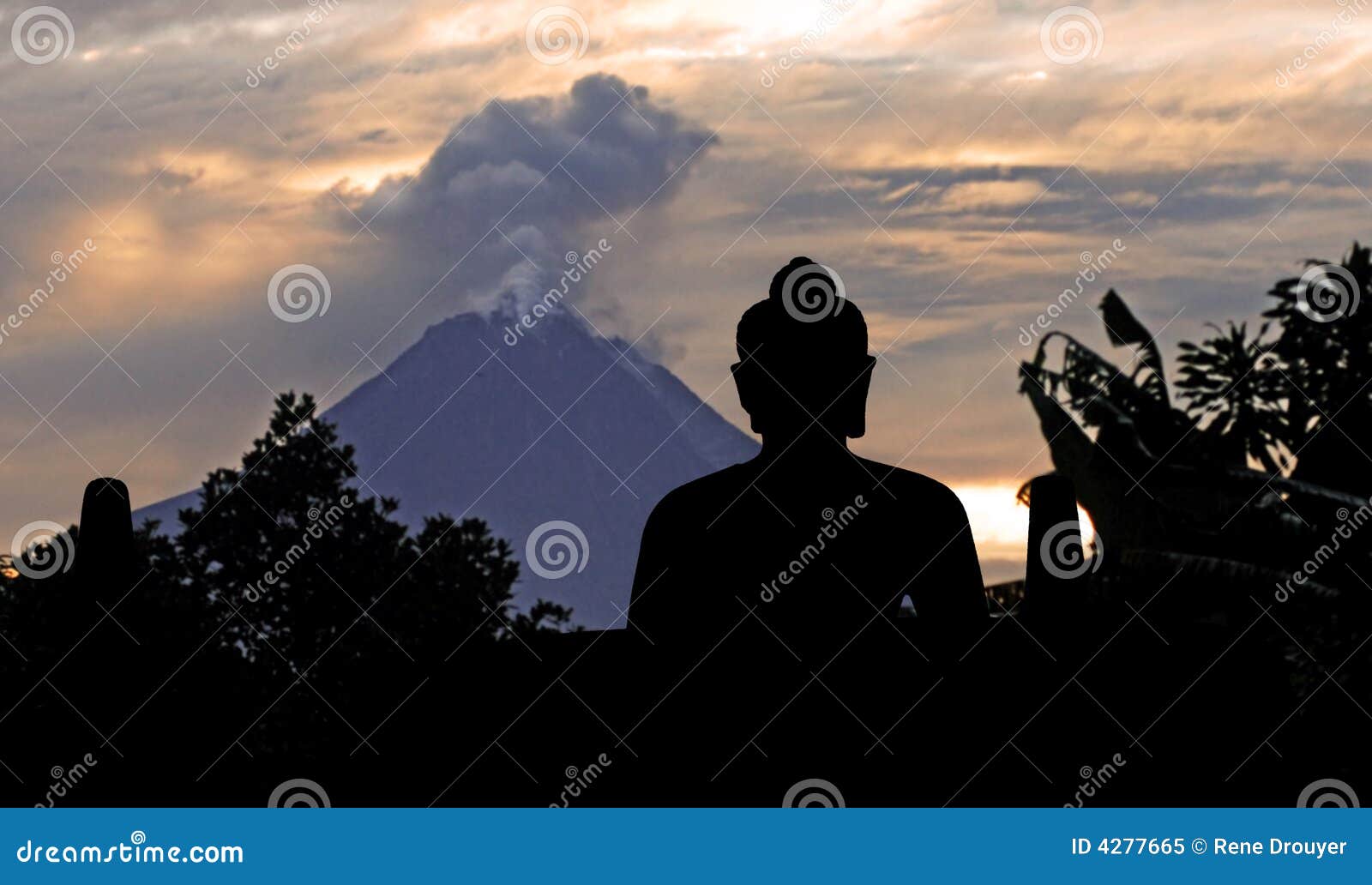 indonesia, java, borobudur: merapi