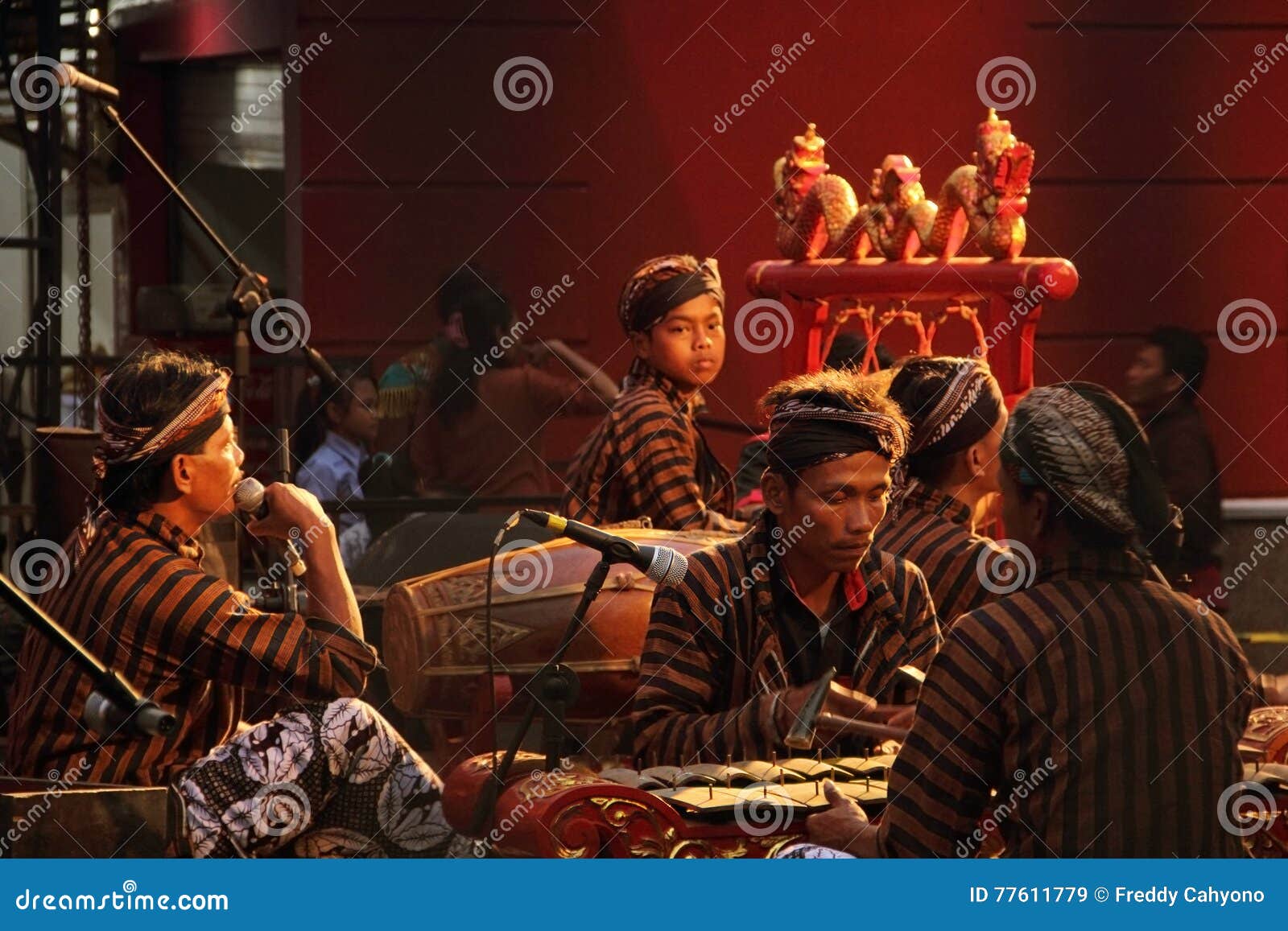 Ethnic Musicians With Ukrainian Instruments Bandura Royalty-Free Stock