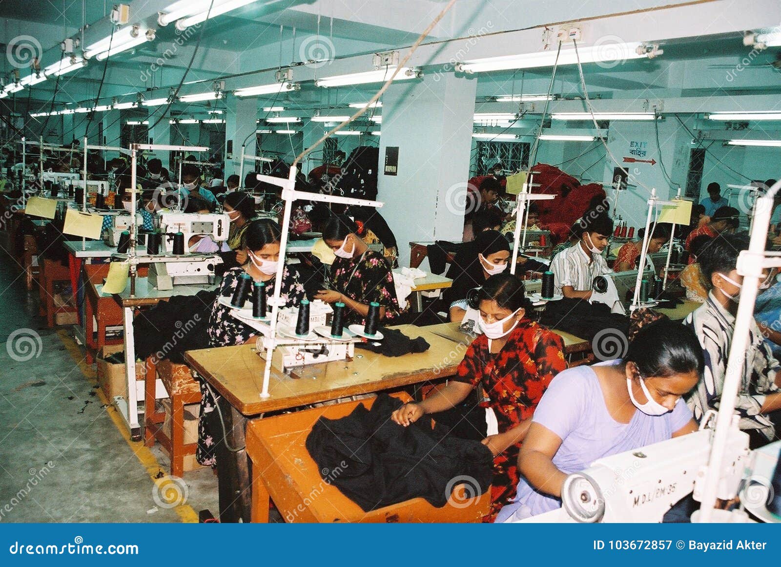 Industria De Ropa En Bangladesh Fotografía editorial - Imagen de  crecimiento, convertido: 103672857