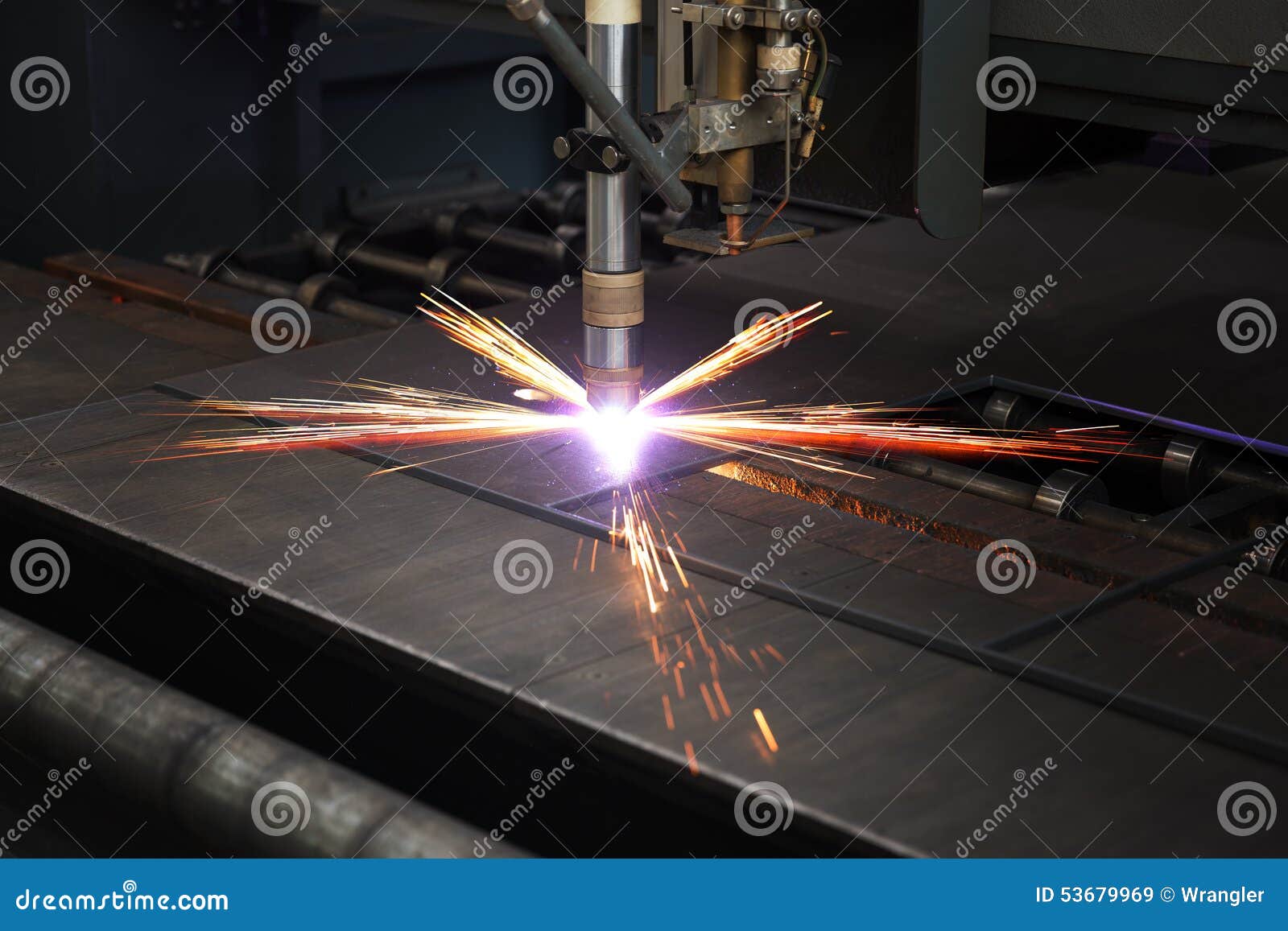 industrial cnc plasma cutting of metal plate