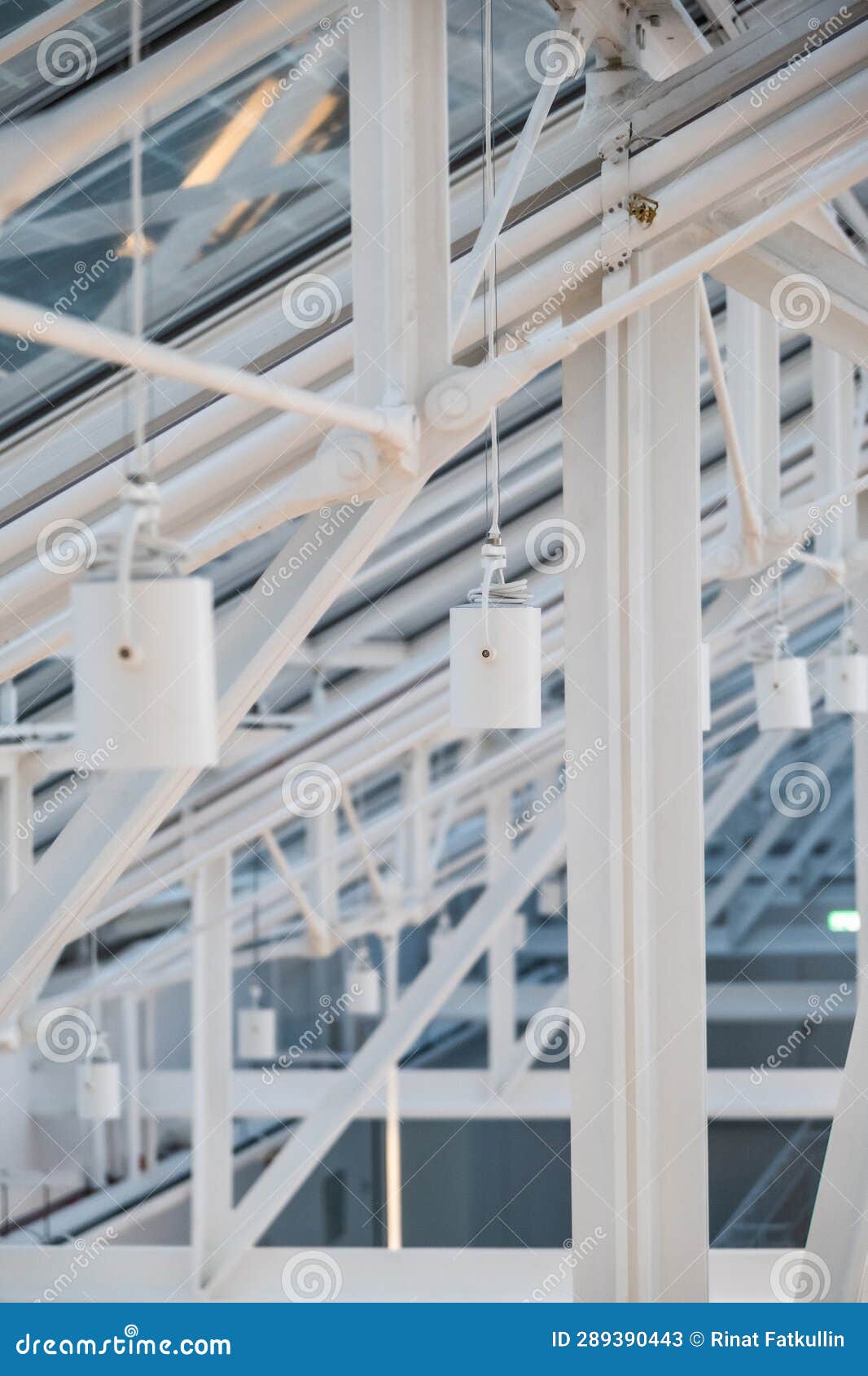 Industrial lighting system stock image. Image of aluminum 289390443