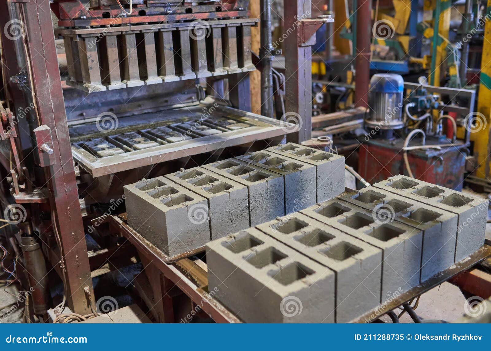 Industrial Production of Building Materials from Pressed Cement Mortar