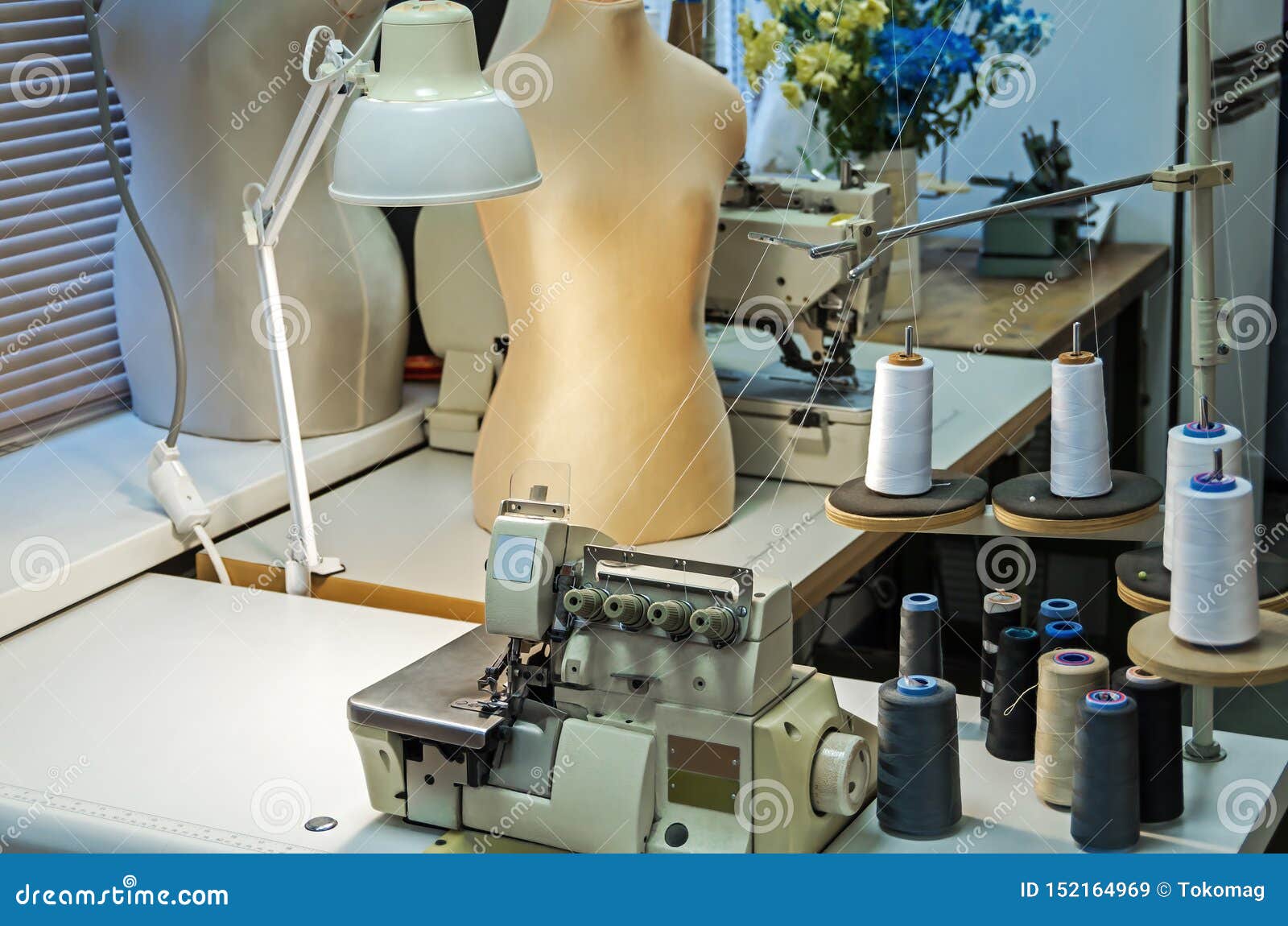 Industrial Singleneedle Threethread Overlock with Direct Drive Stock