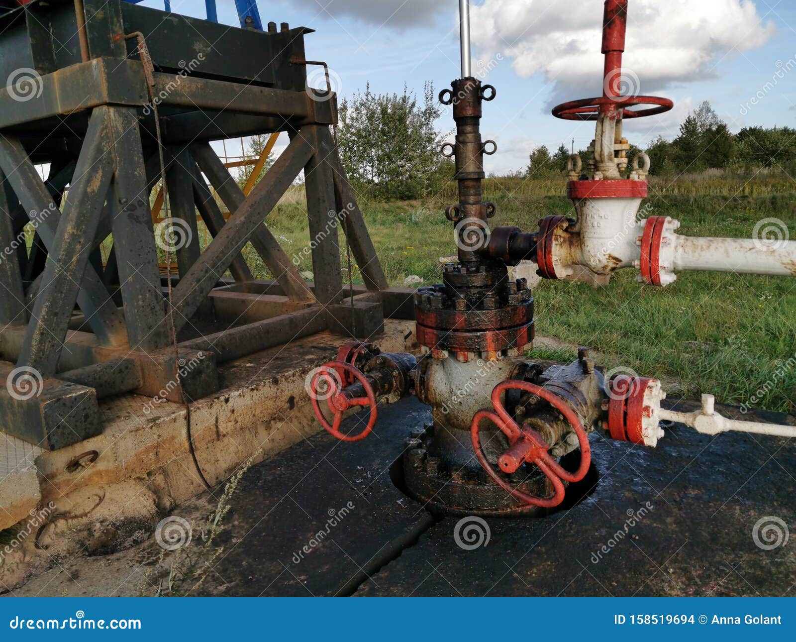 Oilfield Equipment Stock Illustration - Image: 44883807