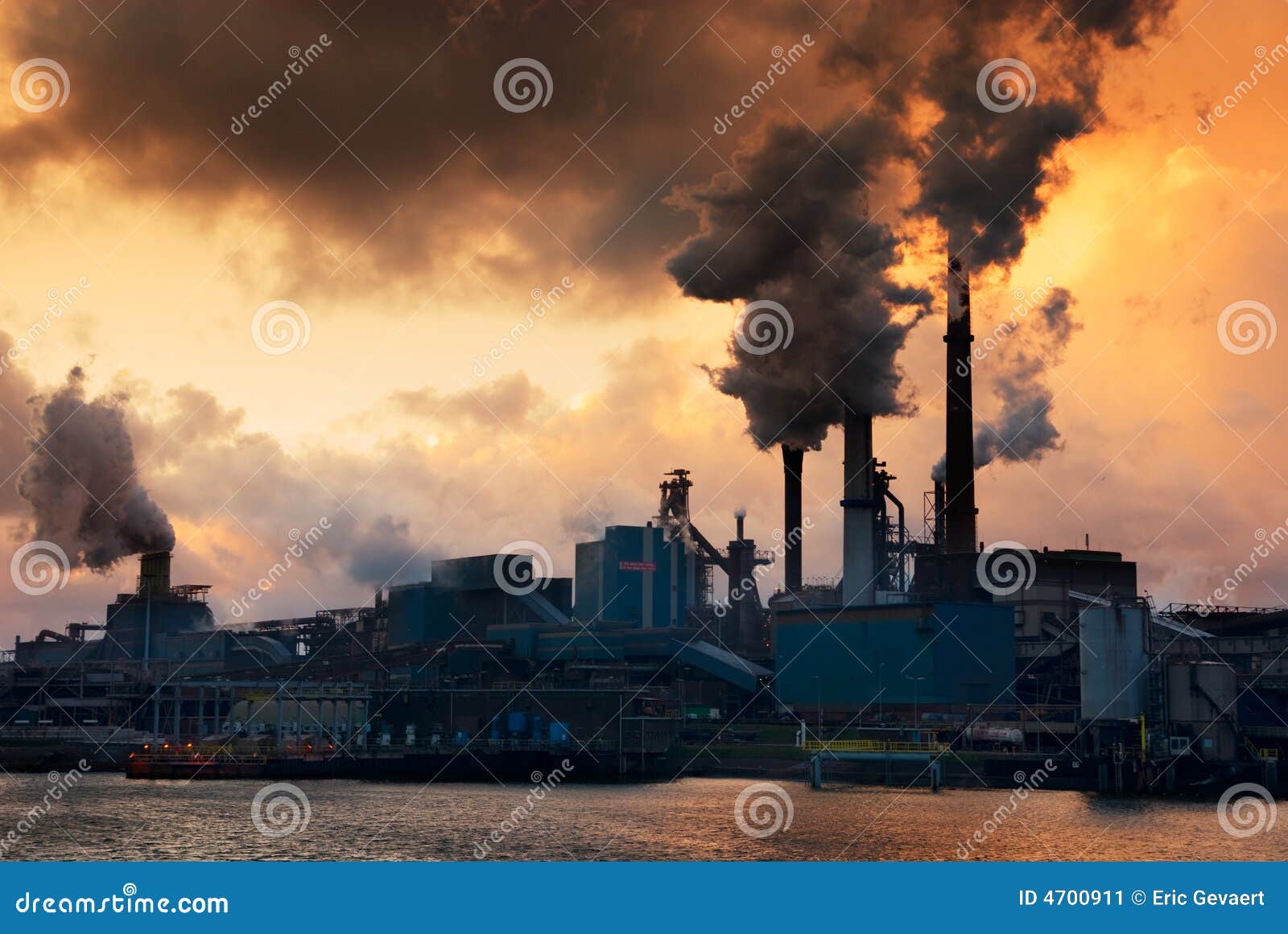 Industry and sunset stock image. Image of ijmuiden, chemical - 4700911
