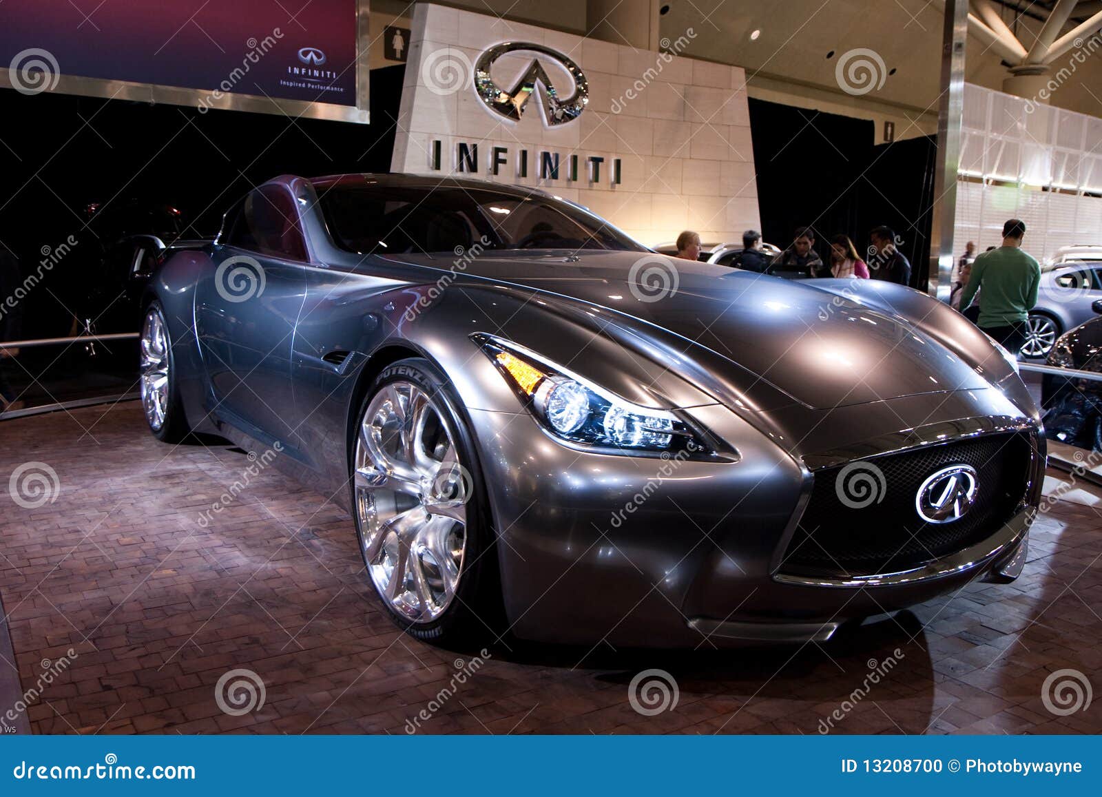 Infiniti Essence Concept editorial image. Image of crossover - 13208700