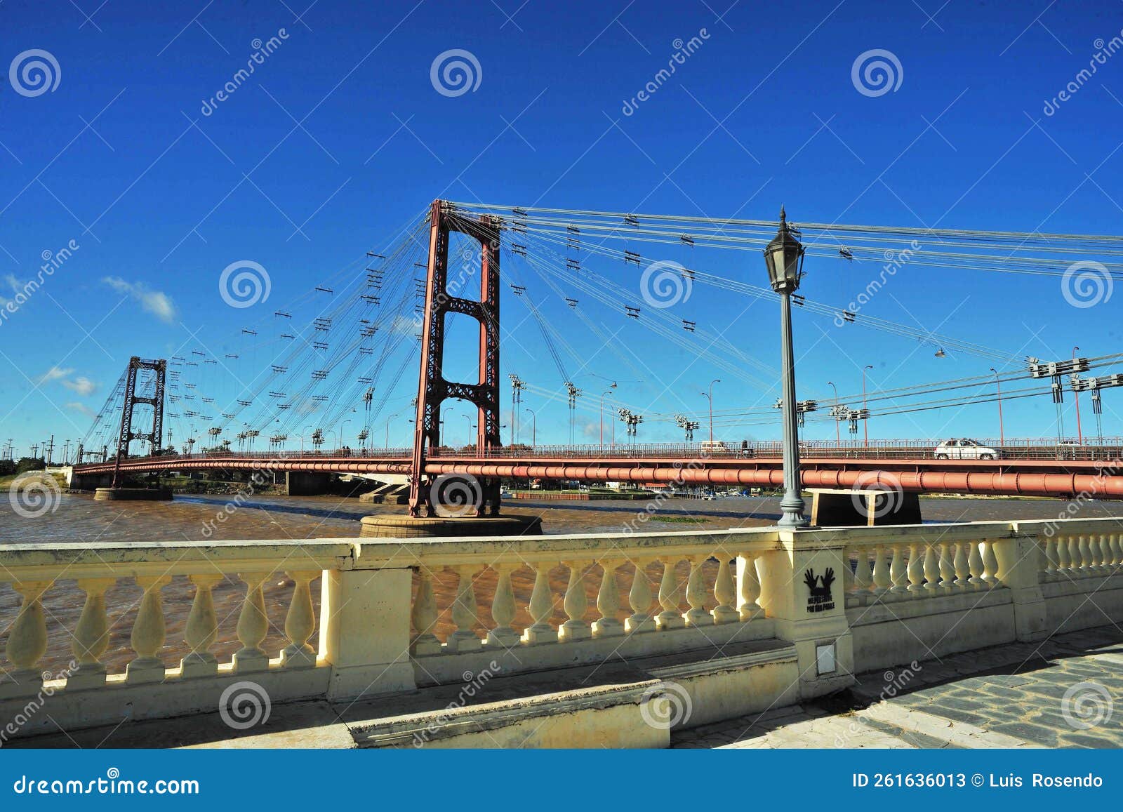 marcial candioti bridge, better known as the santa fe hanging bridge, is a suspension bridge located in the city of