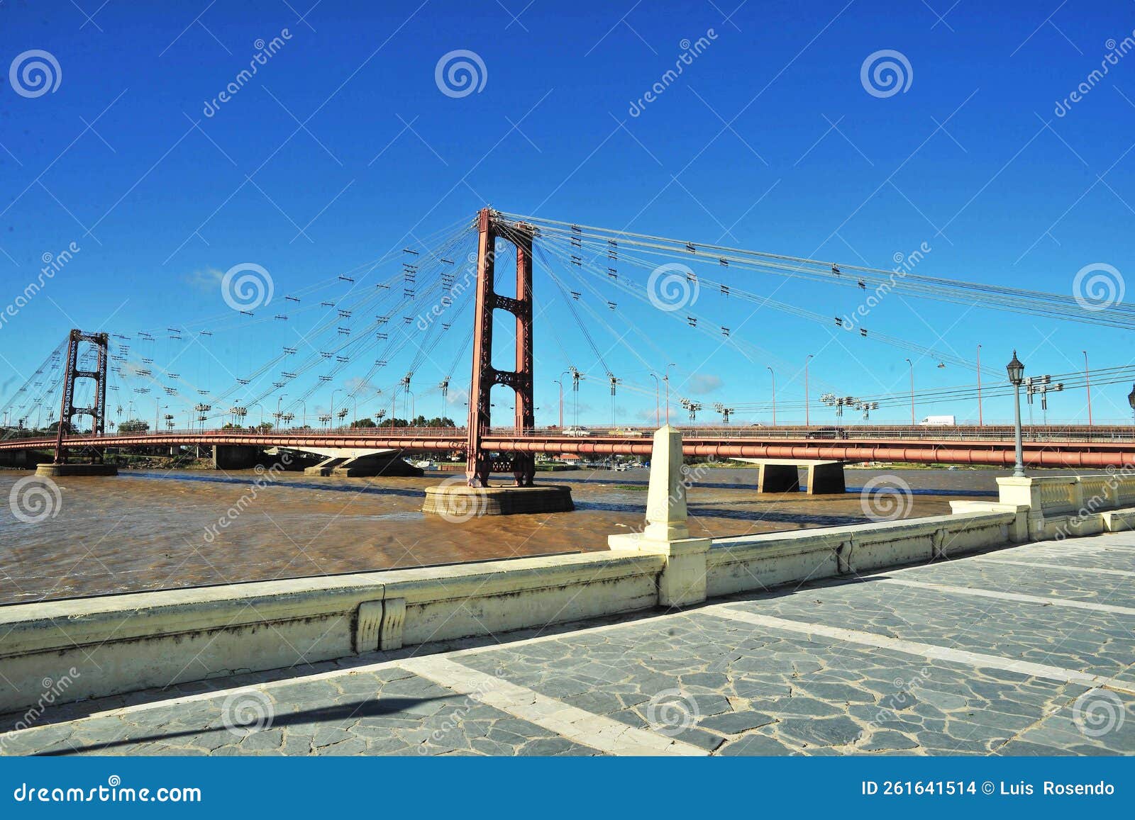 marcial candioti bridge, better known as the santa fe hanging bridge, is a suspension bridge located in the city of