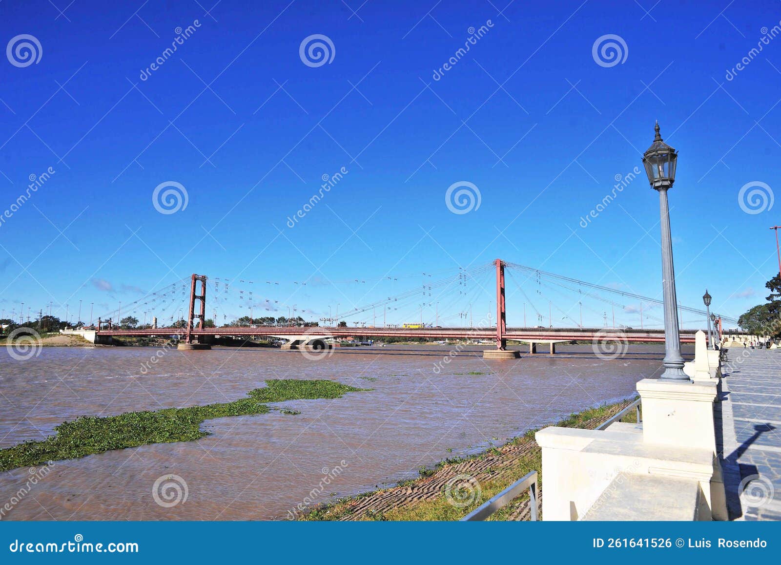 marcial candioti bridge, better known as the santa fe hanging bridge, is a suspension bridge located in the city of