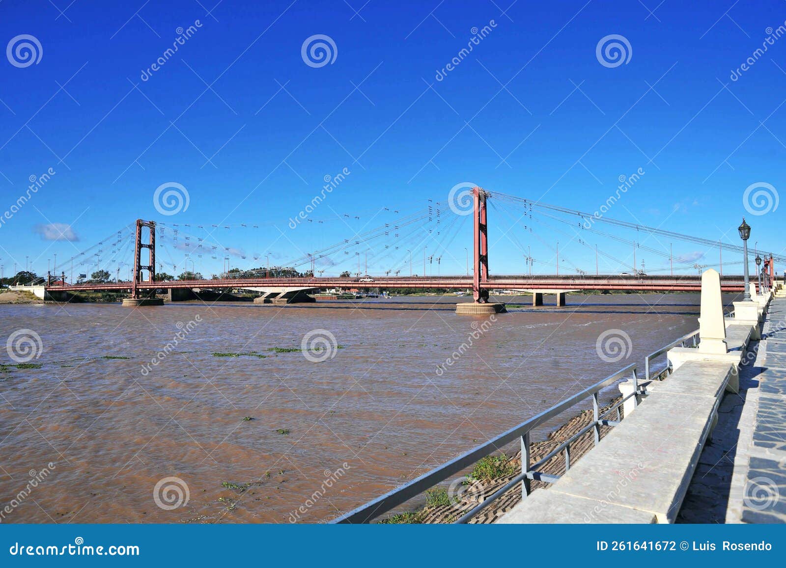 marcial candioti bridge, better known as the santa fe hanging bridge, is a suspension bridge located in the city of