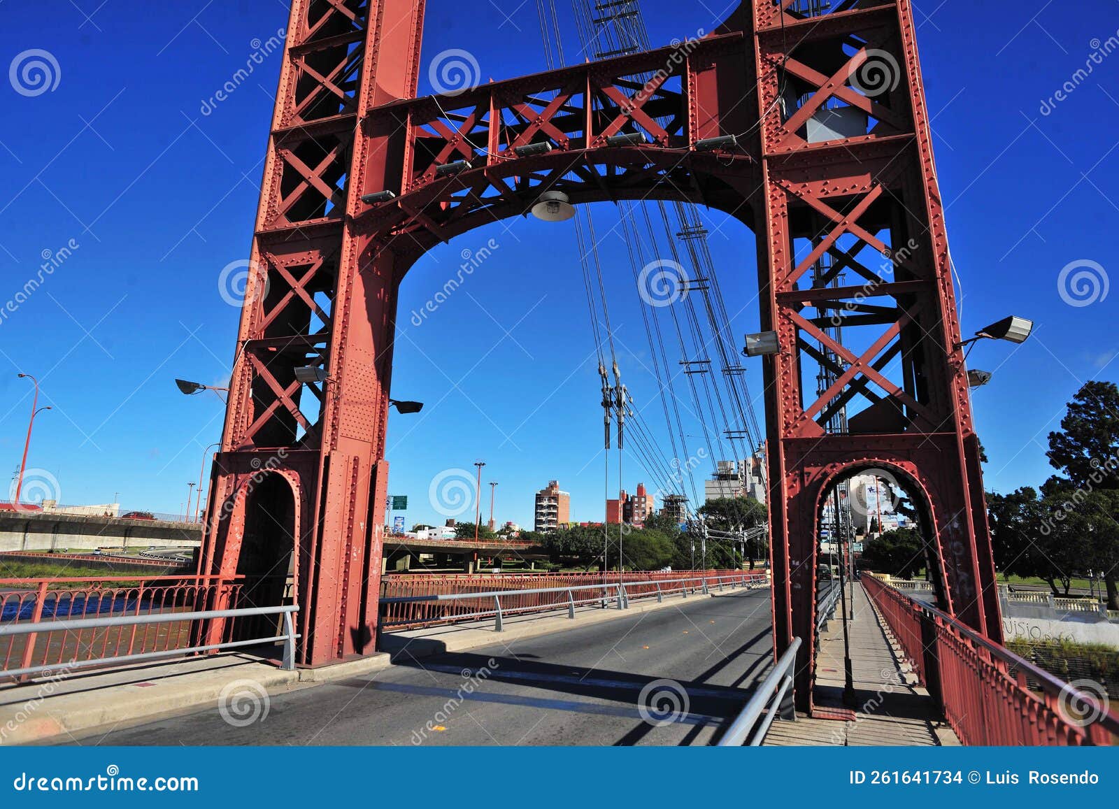 marcial candioti bridge, better known as the santa fe hanging bridge, is a suspension bridge located in the city of