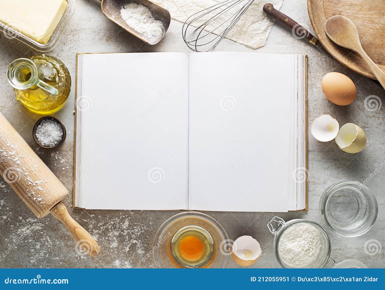 Ingredientes Para Hornear Blanco De Libro De Recetas Imagen de archivo -  Imagen de huevo, torta: 212055951