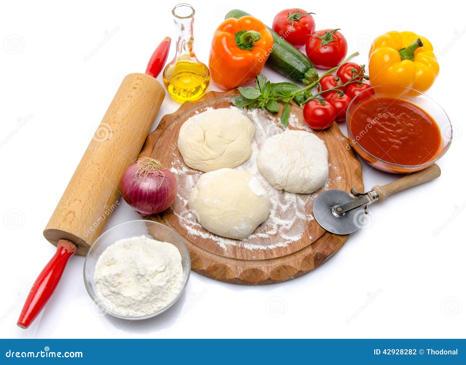 Ingredienti Per Produrre Una Pizza Fotografia Stock Immagine di cuoco