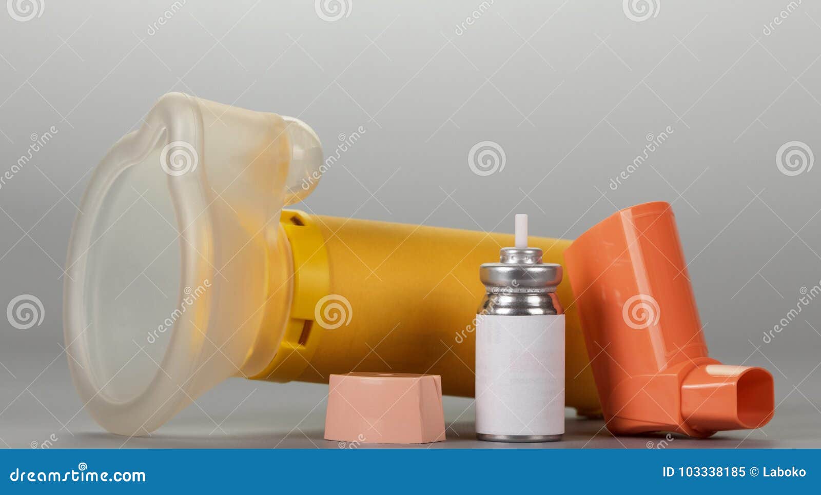 Inhalateur Portatif Avec Le Masque De Distributeur Et De Bebe Sur Le Gris Image Stock Image Du Treatment Inhalateur Inhalateur Portatif Avec Le Masque De Distributeur Et De Bebe Sur Le Gris Image Stock Image Du Treatment Inhalateur