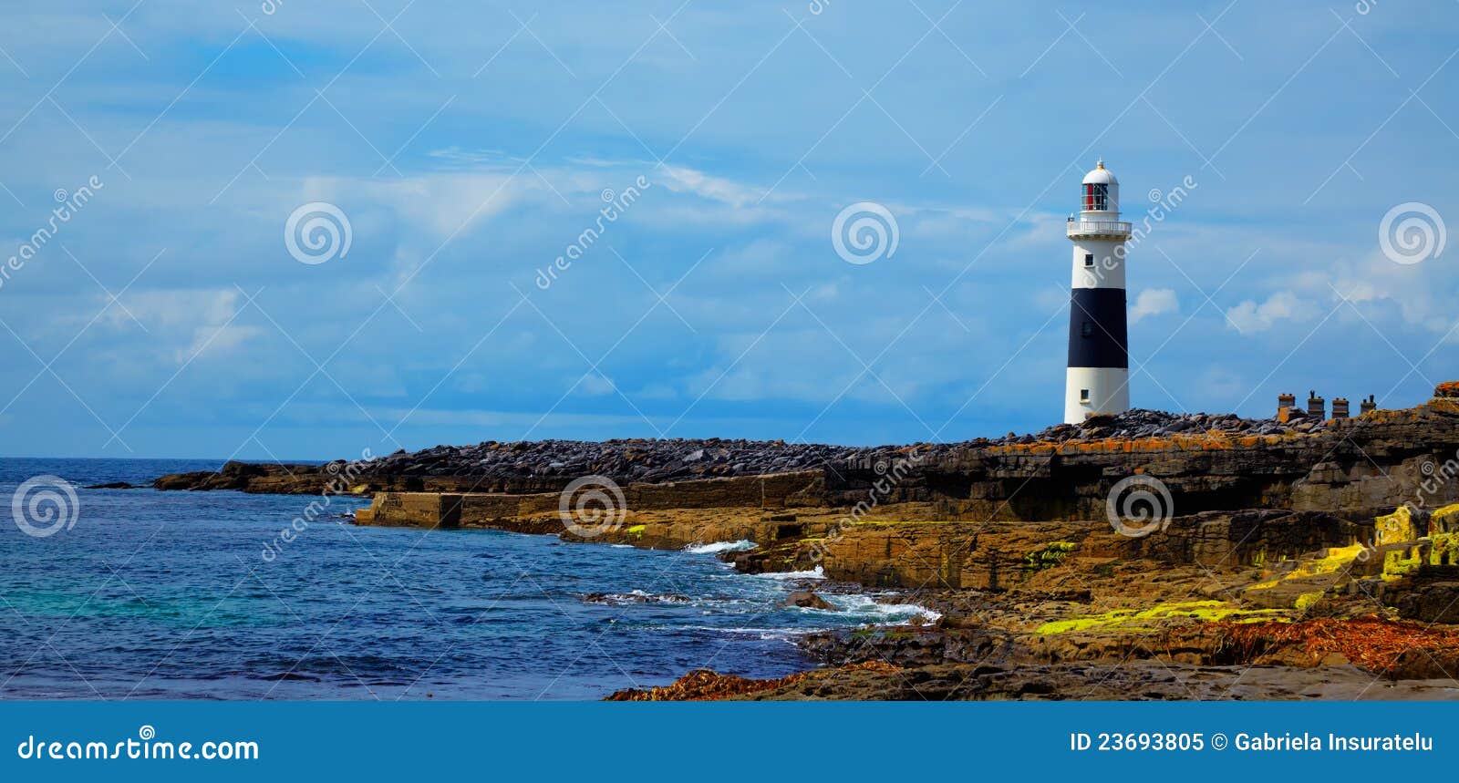 Inis Oirr Lighthouse stock image. Image of inisheer, summer 23693805