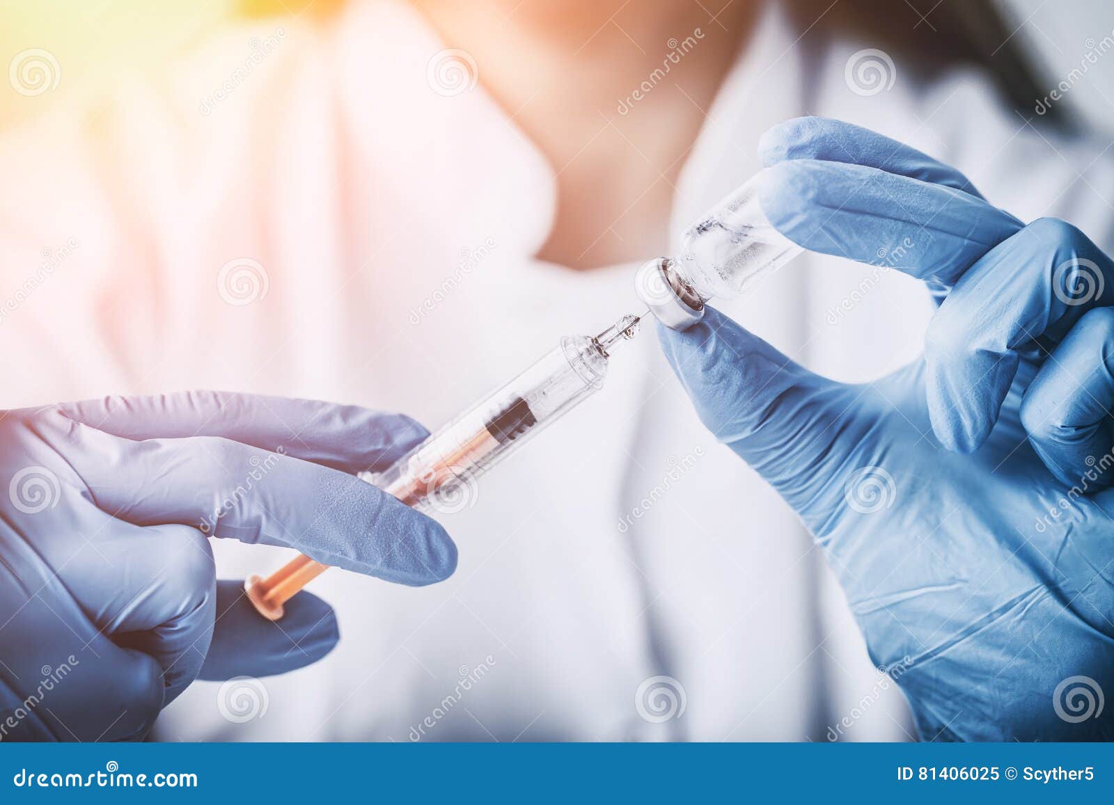 injecting injection vaccine vaccination medicine flu woman doctor