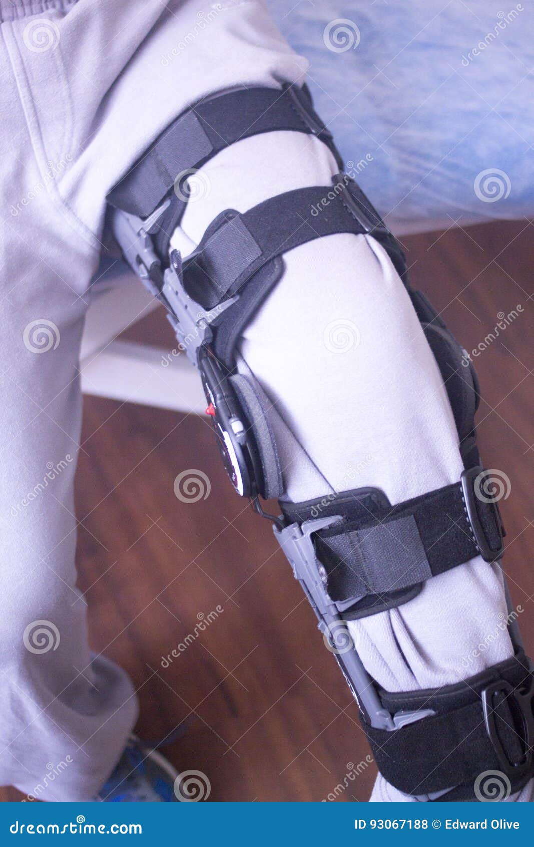 Injury leg brace support stock photo. Image of healthcare - 93067188