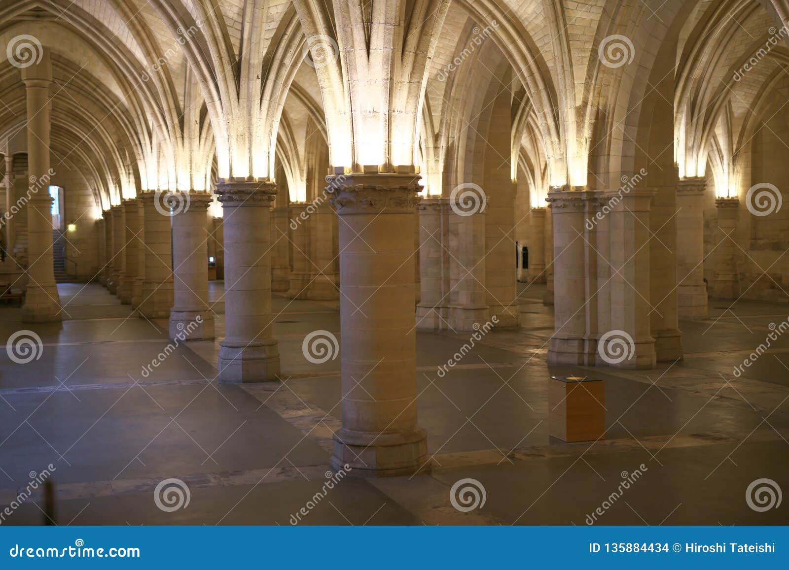 Paris, Frankreich 17. Oktober 2018: Innenansicht von Conciergerie Paris, das ehemalige Gefängnis, zitieren herein Insel, Frankreich