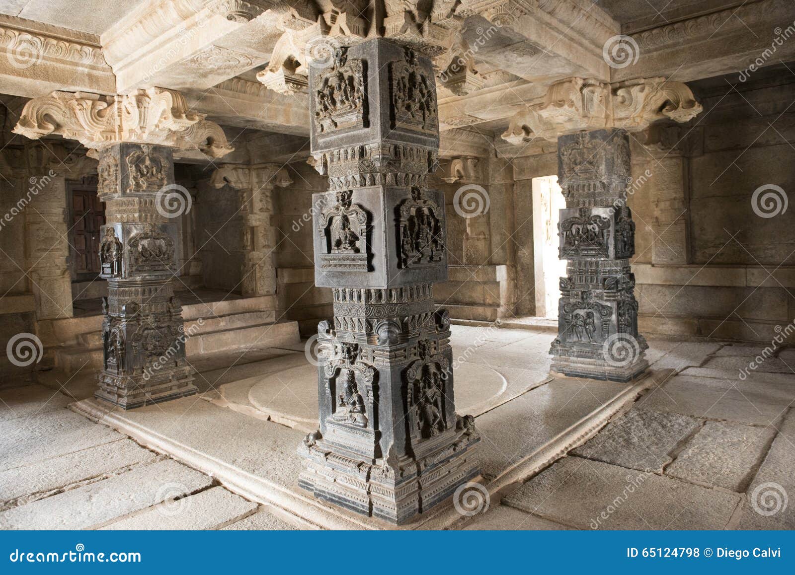 inside hindu temple, hampi, india