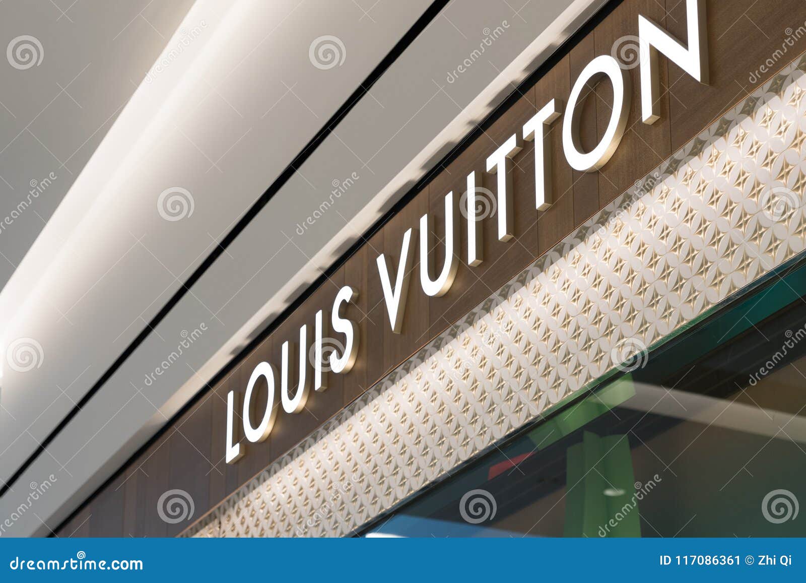 Inside Louis Vuitton Store At King Of Prussia Mall. Editorial Photo - Image of fashionable ...