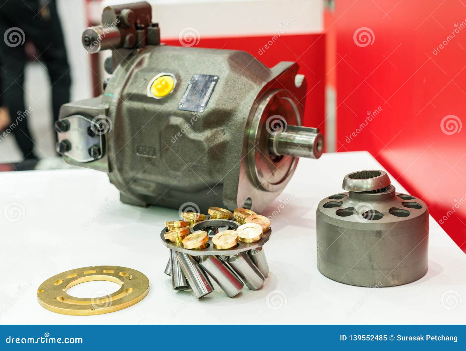 Inside Part Piston and Slipper of High Pressure Hydraulic Pump for Industrial on Table Stock