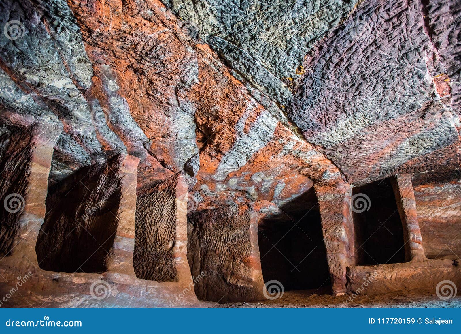 Uanset hvilken Måned træthed Inside Underground Royal Tomb, Petra, Jordan Stock Image - Image of canyon,  landmark: 117720159