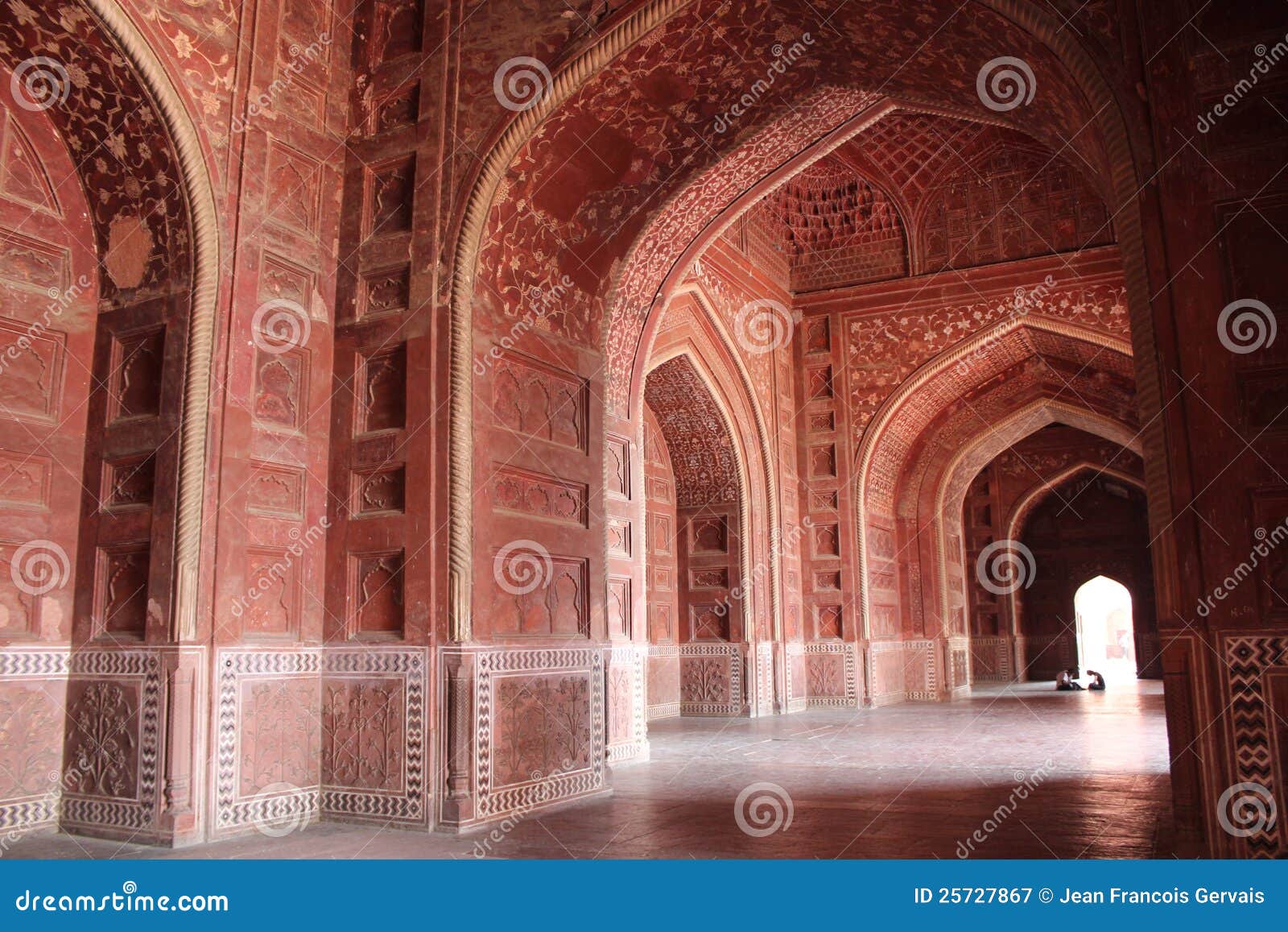 Taj mahal in august hi-res stock photography and images - Alamy