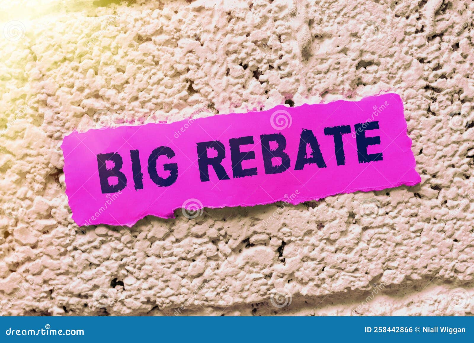 sign-displaying-big-rebate-business-idea-huge-rewards-that-can-get