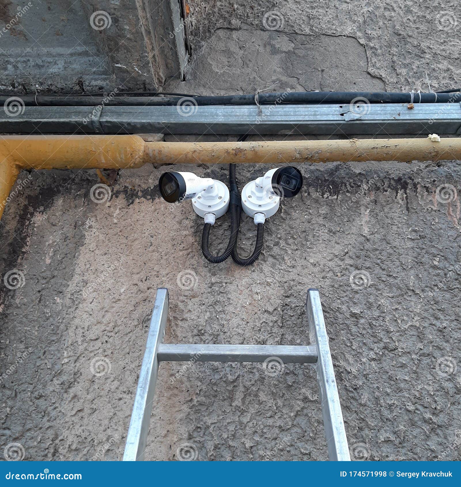 Install CCTV camera dahua stock photo. Image of highquality 174571998