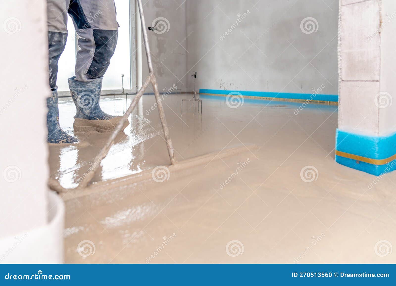 Installation of Liquid Concrete on the Floor for Underfloor Heating