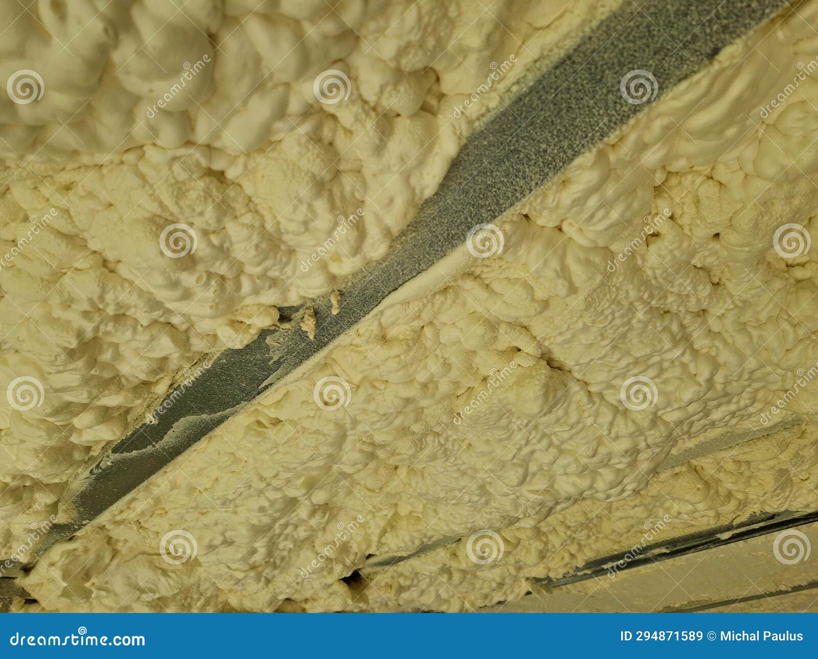 Installation of Polyurethane Foam Insulation with Compressed Gas Stock