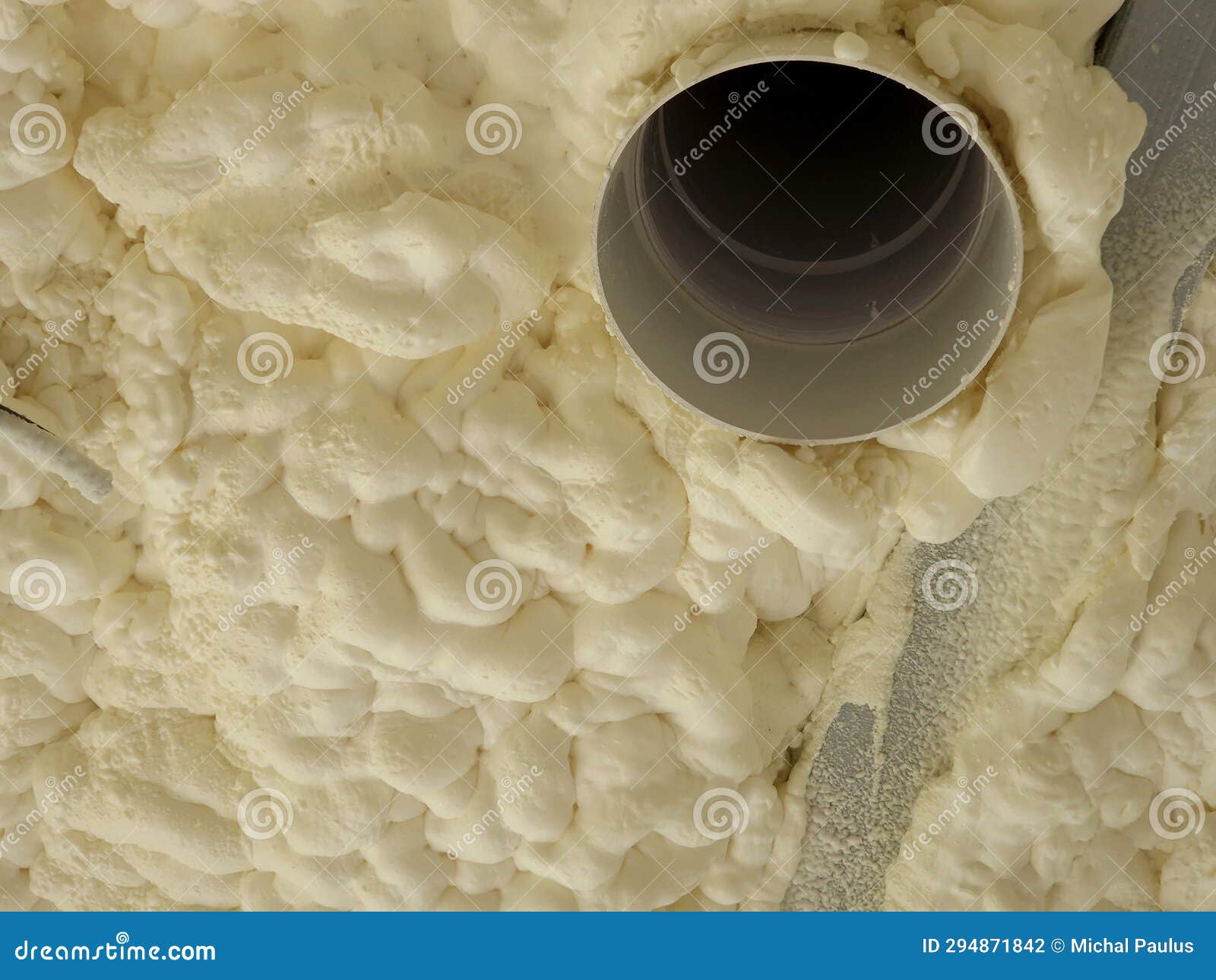 Installation of Polyurethane Foam Insulation with Compressed Gas Stock