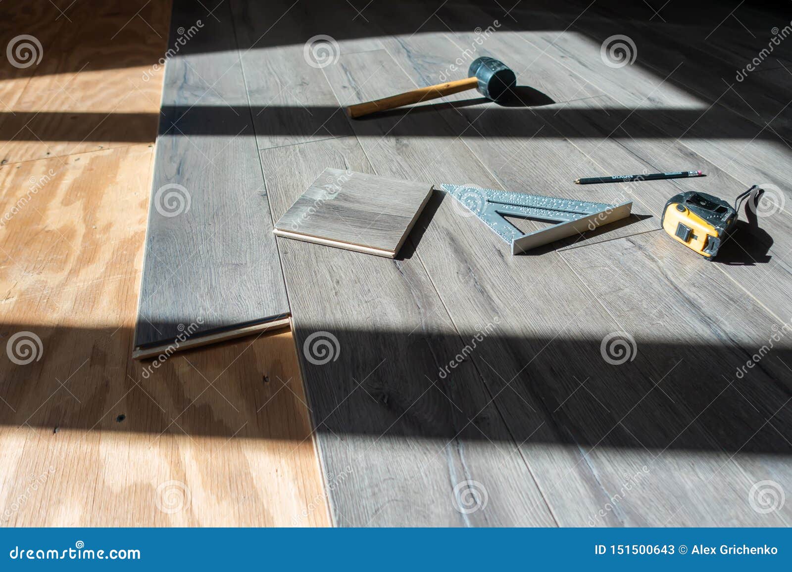 installing engineered laminated wood flooring and tools to use
