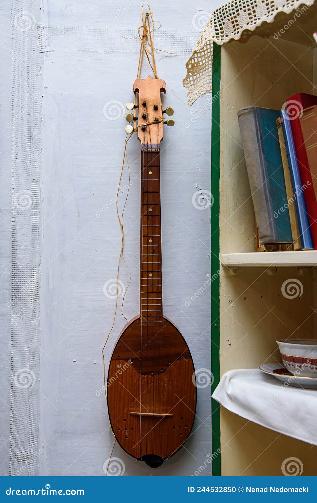 Instrumento Musical Do Balkan Tamburitza Foto de Stock Imagem de