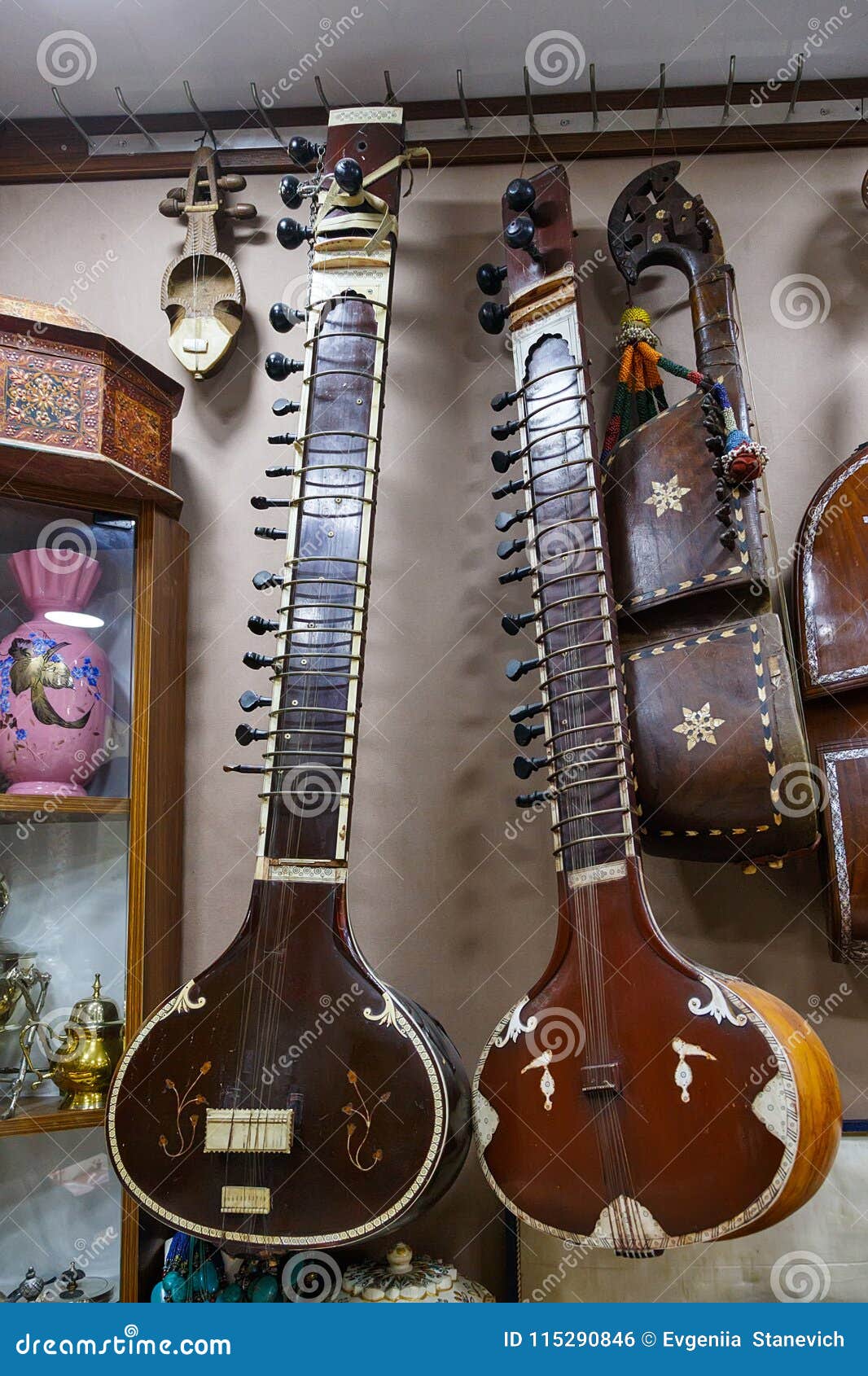 Instrumentos Musicales Turcos Foto de archivo Imagen de oriental