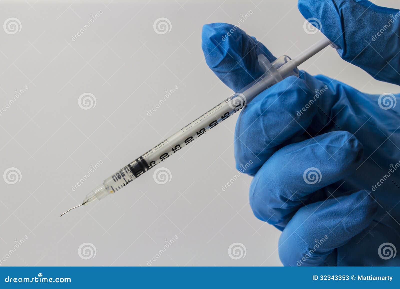 Insulin syringe stock image. Image of room, insulin, cure 32343353