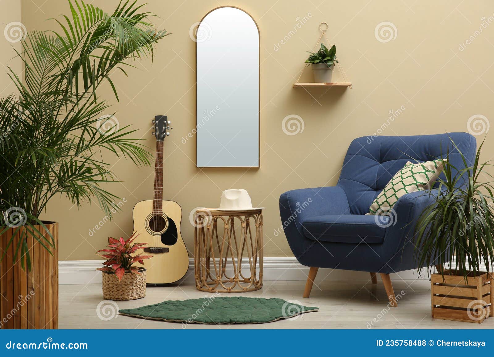 Intérieur Du Salon Avec Plantes Ménagères Et Guitare. Accessoires Design  Photo stock - Image du maison, lumière: 235758488