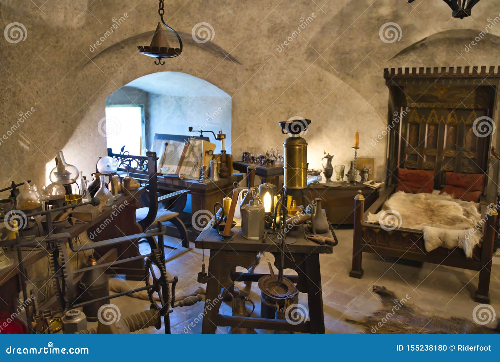 Intact Decoration of a Medieval Room Somewhere in Prague Editorial Image -  Image of jewels, boil: 155238180