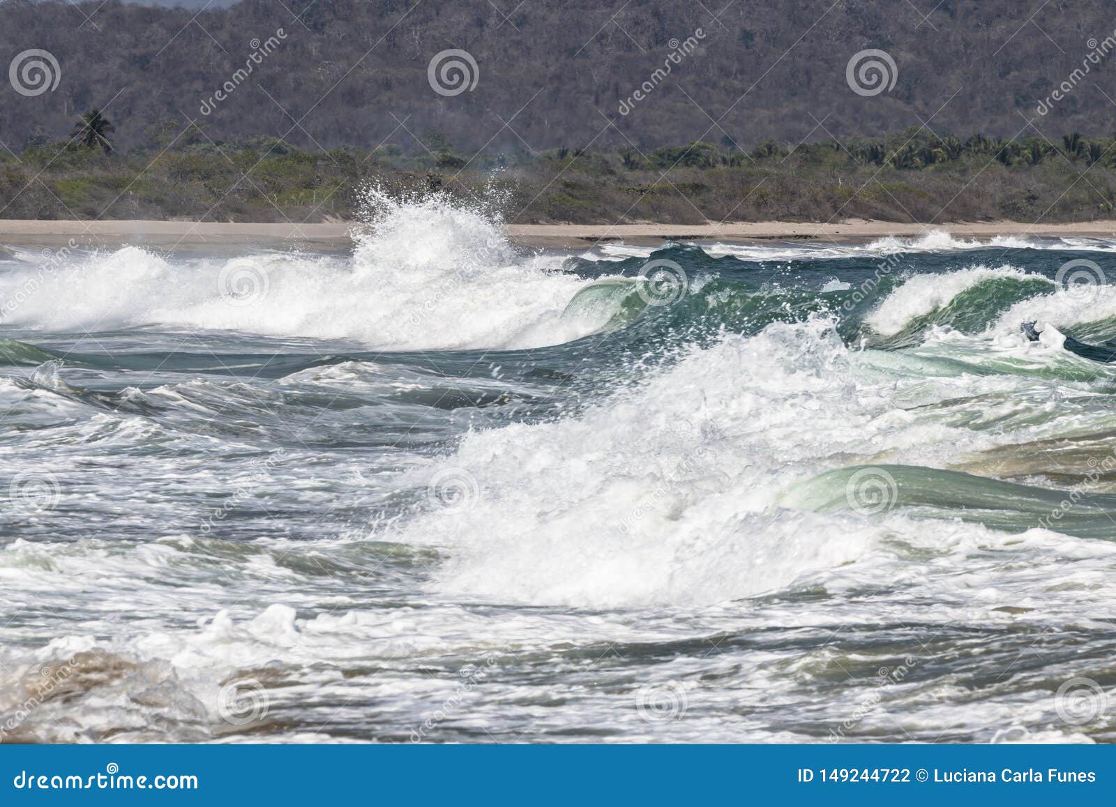 intense waves on the coast