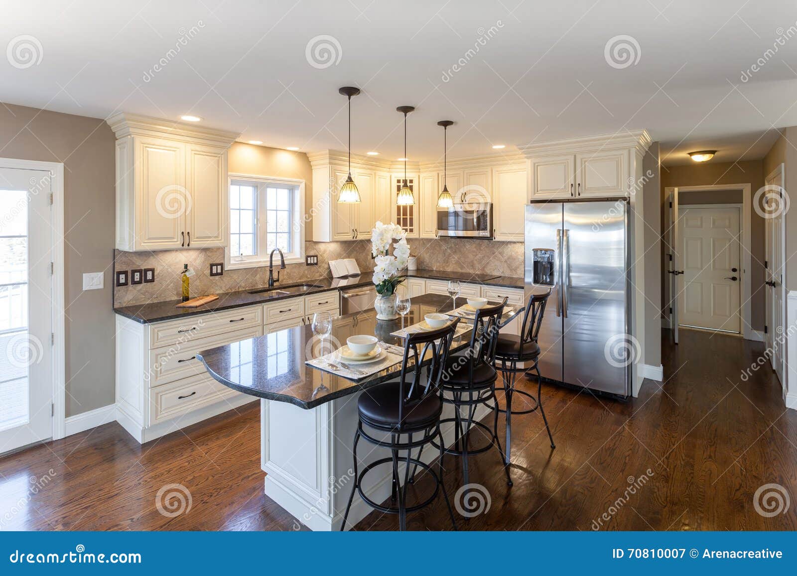 Interior Casero De La Cocina Imagen de archivo - Imagen de vector