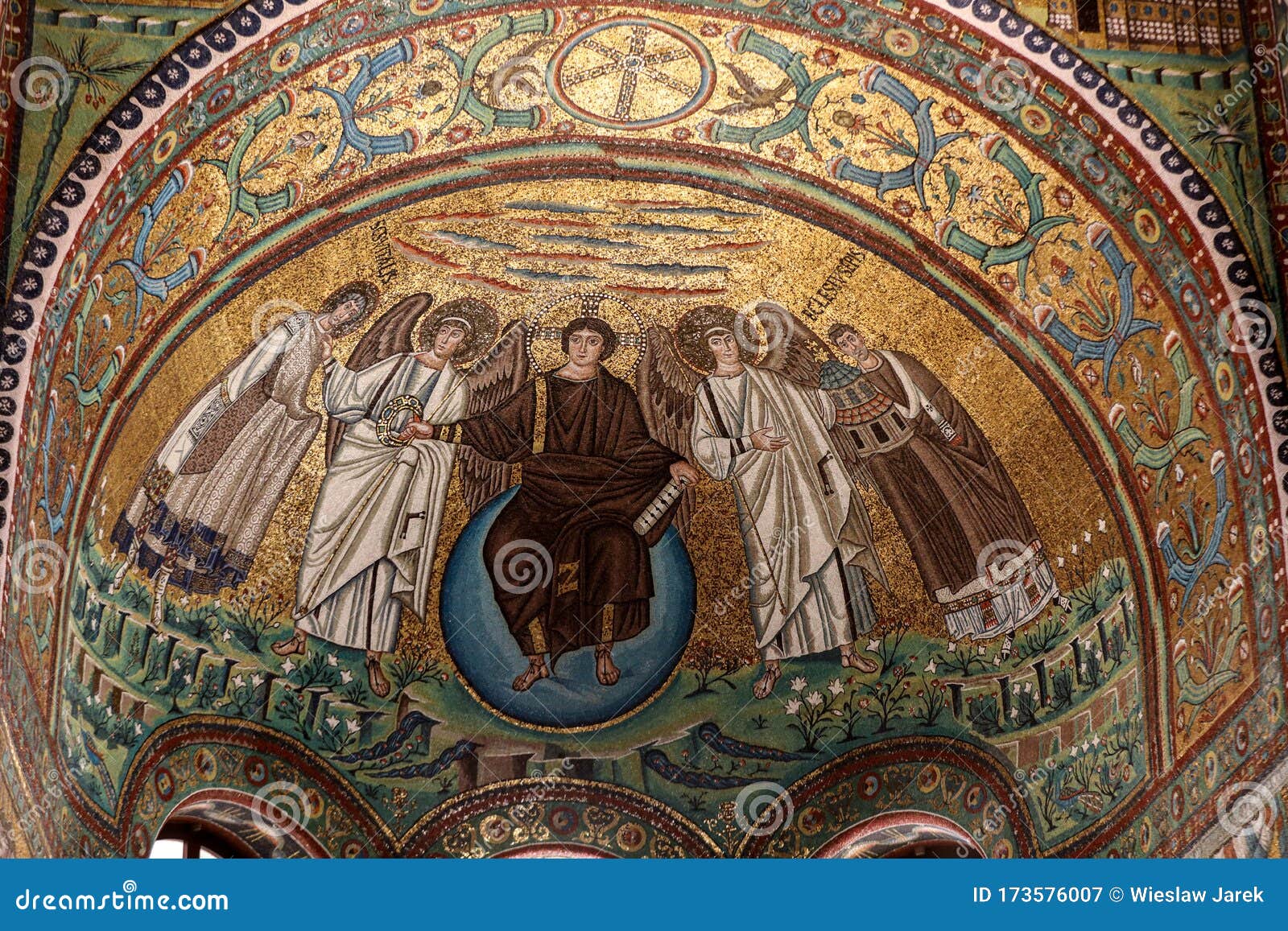 Interior De La Basílica De San Vitale Fotografía editorial - Imagen de  europa, italiano: 173576007