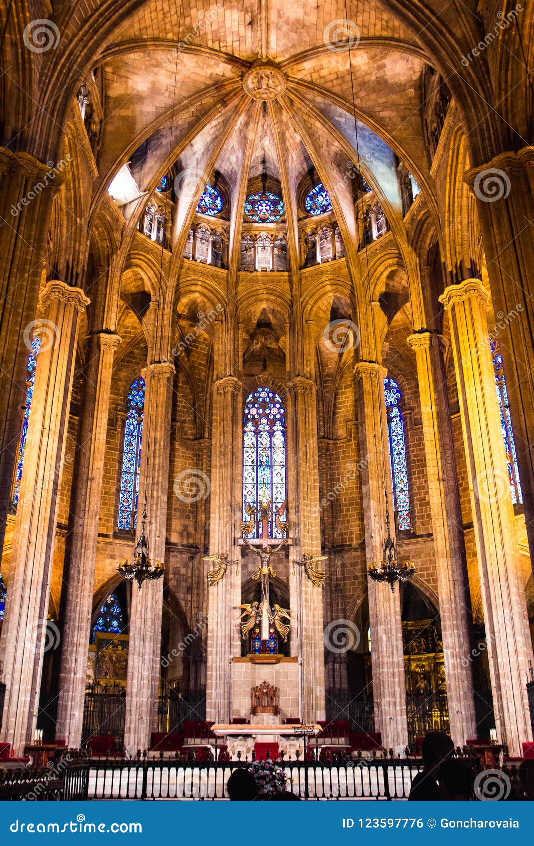 Interior De La Catedral Gótica De Barcelona, España Foto editorial - Imagen de cultura, columna: 123597776 Interior De La Catedral Gótica De Barcelona, España Foto editorial - Imagen de cultura, columna: 123597776