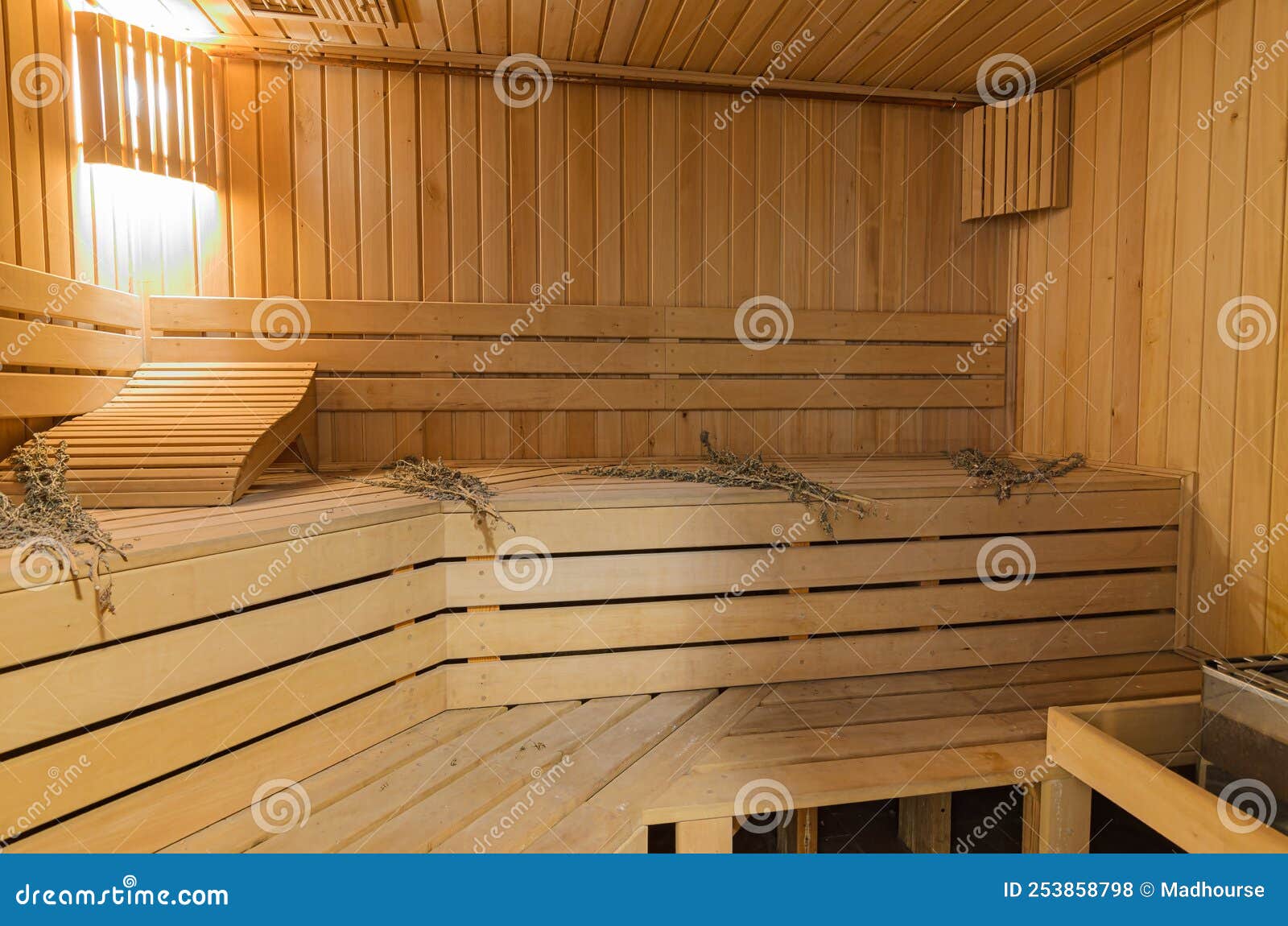 Interior De Sauna En Una Casa Privada Foto de archivo Imagen de calor