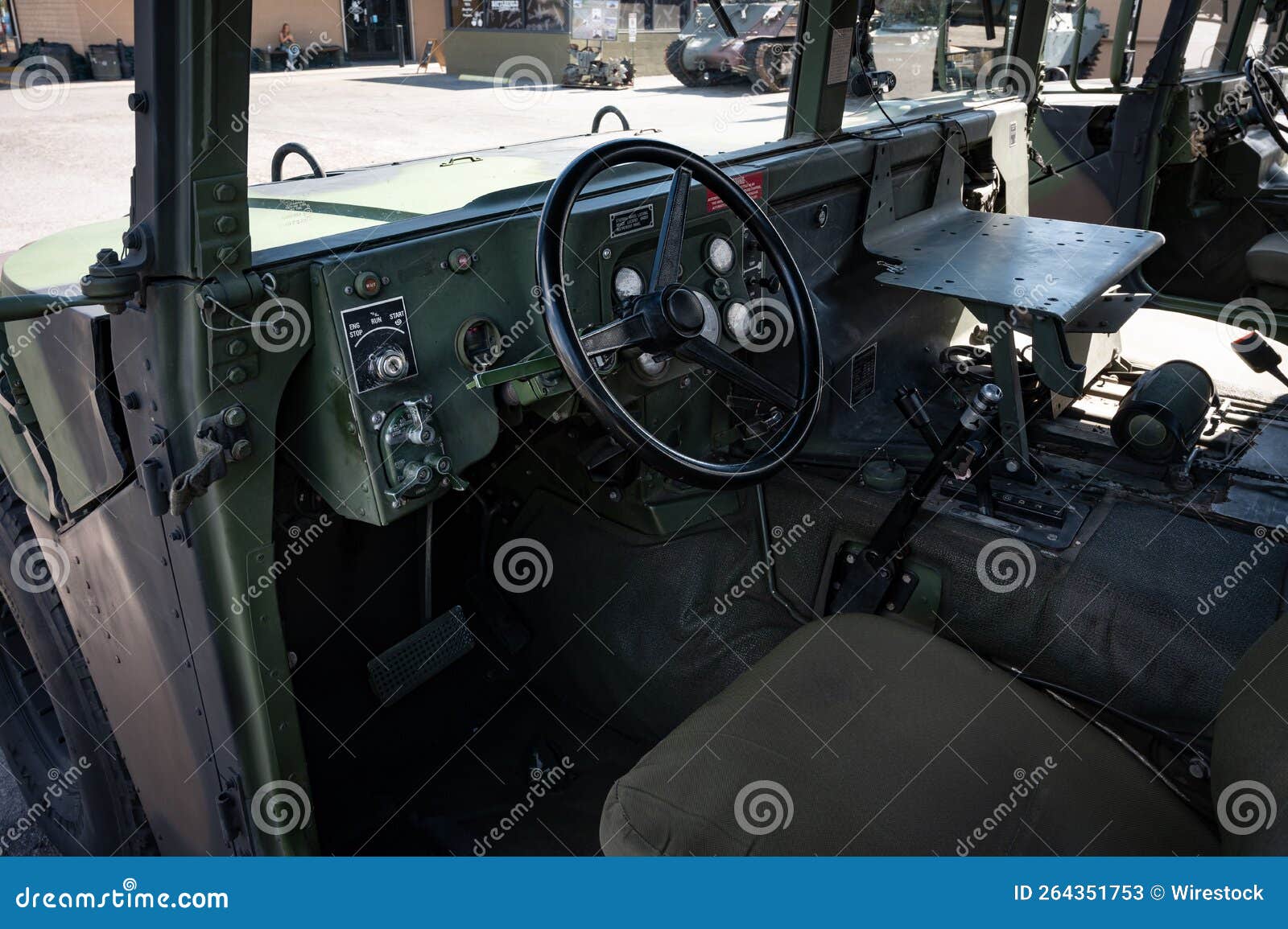 Interior De Um Corvo Militar Foto de Stock Editorial Imagem de