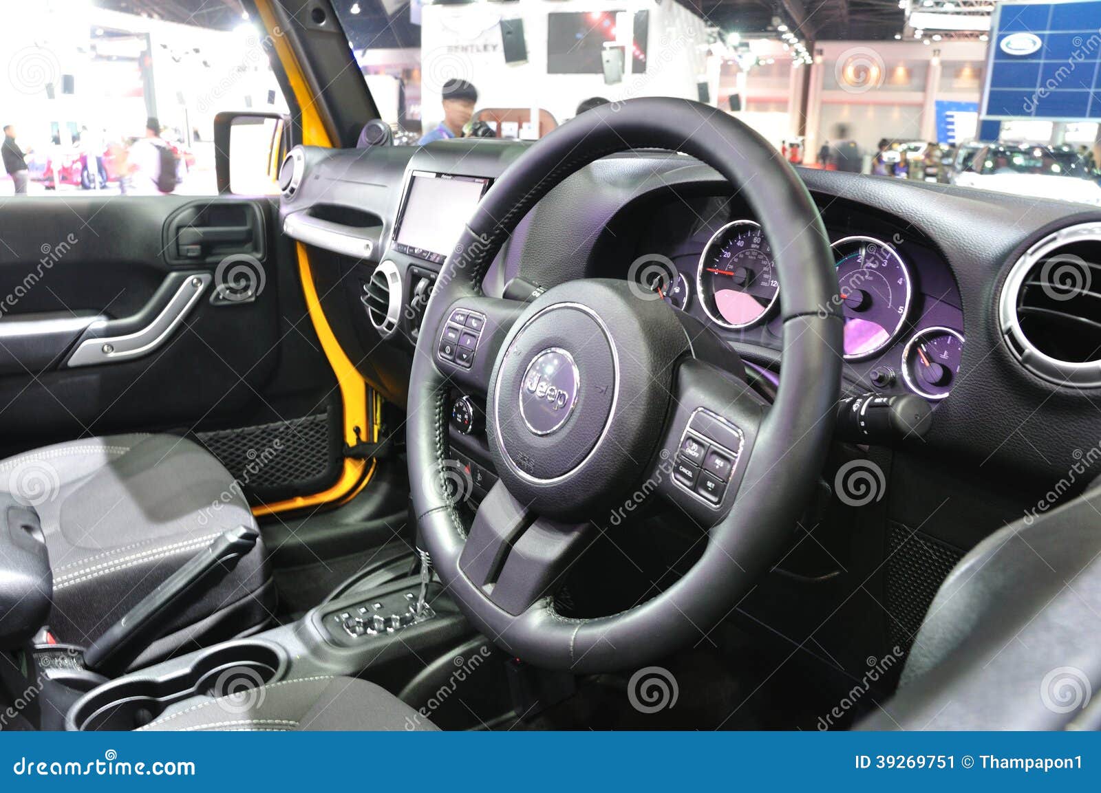 Interior Design of New Jeep Wrangler Sahara Editorial Photo - Image of  chrome, power: 39269751