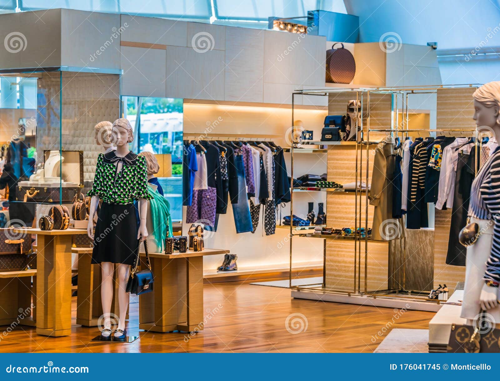 Interior Of Louis Vuitton Fashion House In Singapore Editorial Image - Image of centre, bayfront ...