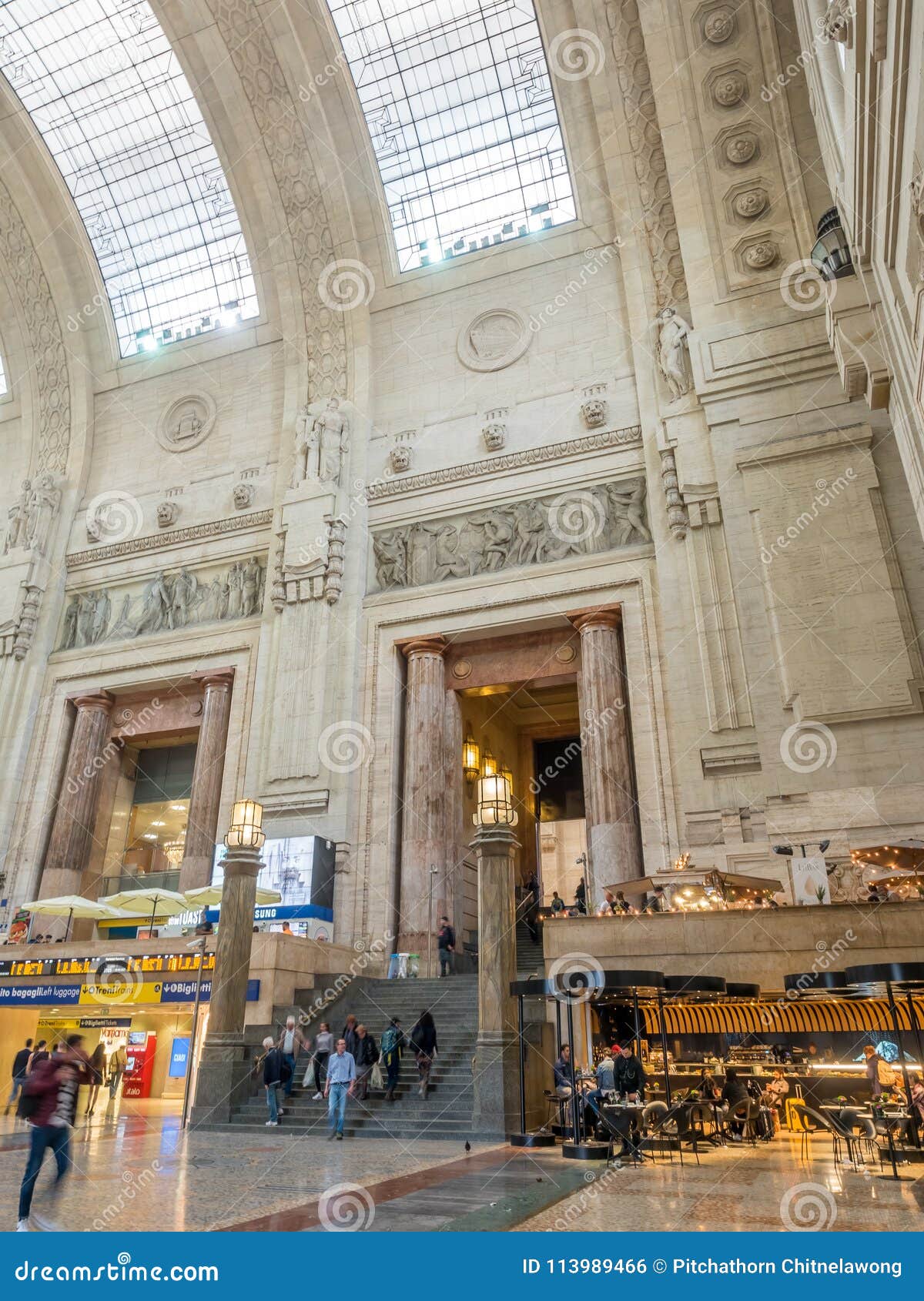 Interior of Milan Train Station, Italy Editorial Photo - Image of ...