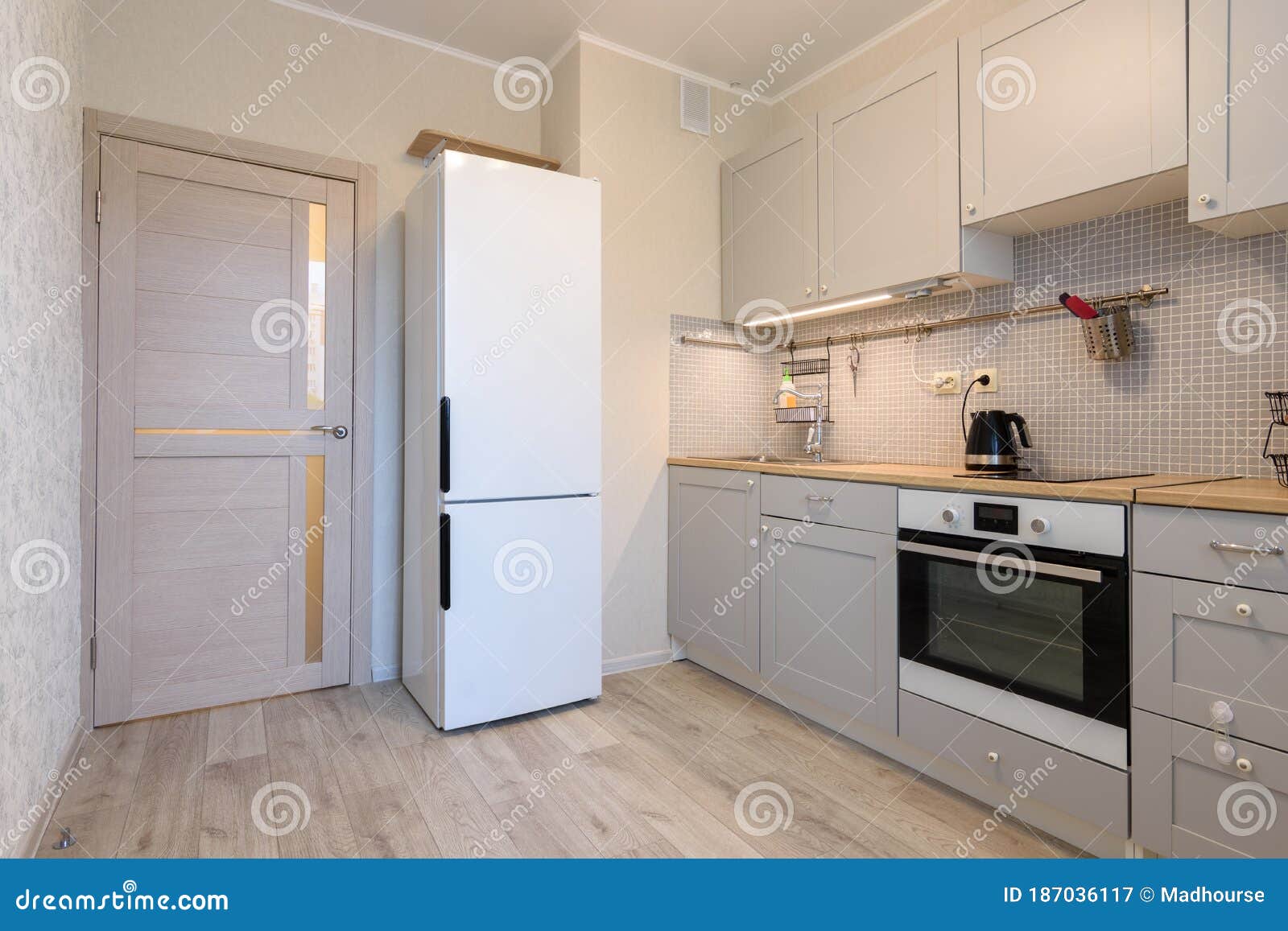 20,20 Apartment Kitchen Small Photos   Free & Royalty Free Stock ...